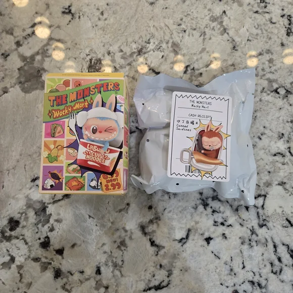 POP MART: Wacky Mart Labubu Figurine: Canned Sardines - Picture 2 of 4